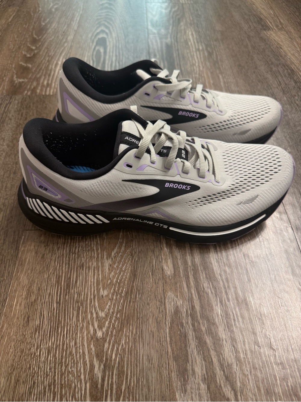 Brooks Adrenaline GTS 23 'Grey Purple' women’s size 11 Narrow (2A) running shoes - Picture 12 of 14